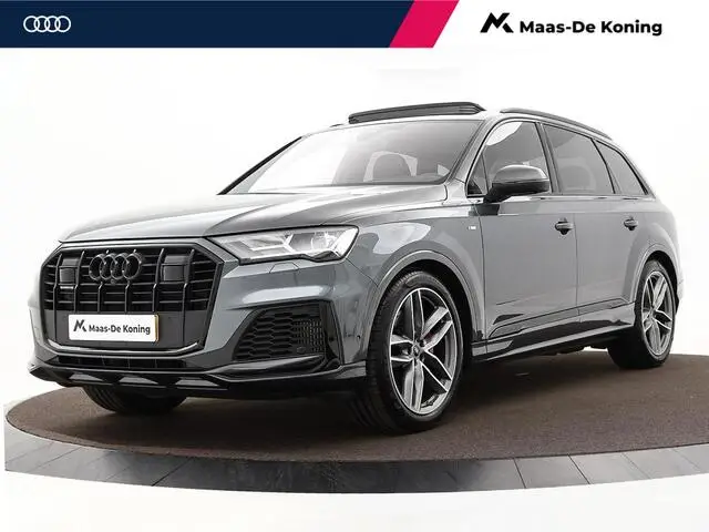 Photo 1 : Audi Q7 2022 Essence