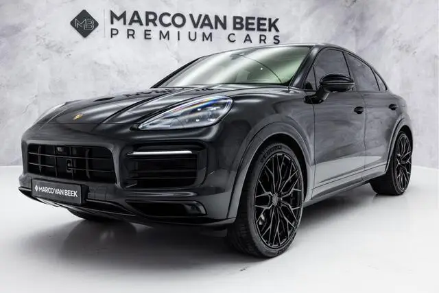 Photo 1 : Porsche Cayenne 2023 Hybrid