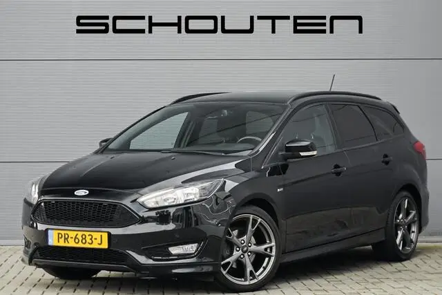 Photo 1 : Ford Focus 2017 Petrol