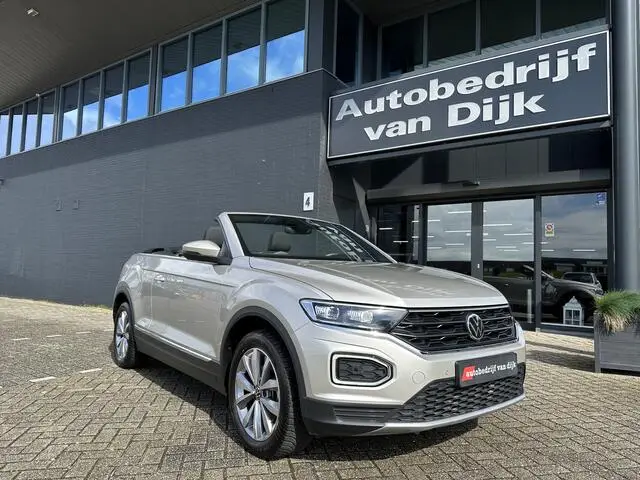 Photo 1 : Volkswagen T-roc 2021 Petrol