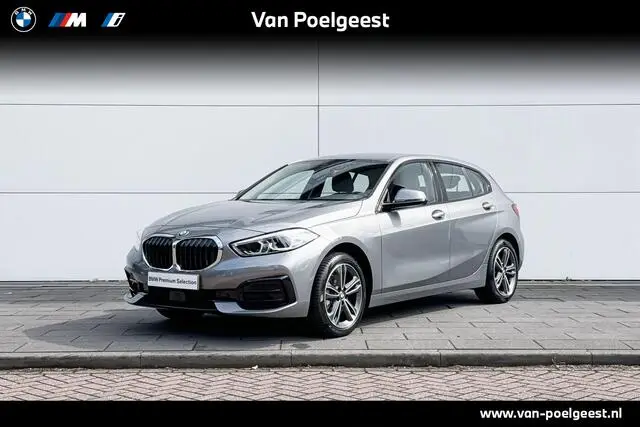 Photo 1 : Bmw Serie 1 2023 Petrol