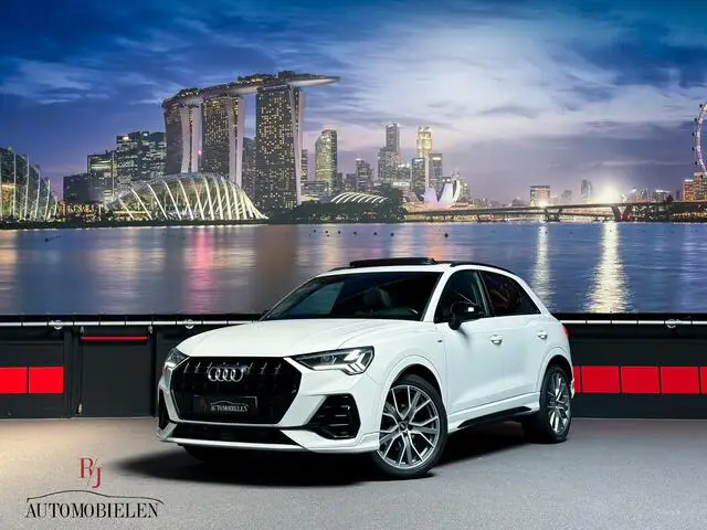 Photo 1 : Audi Q3 2019 Essence