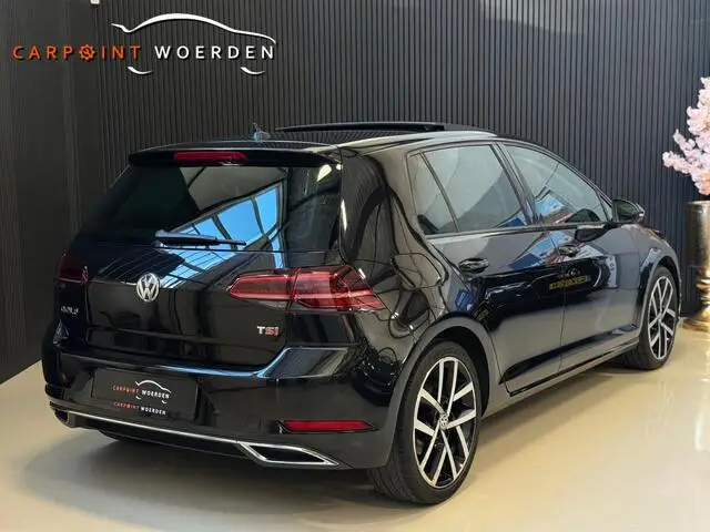 Photo 1 : Volkswagen Golf 2017 Essence