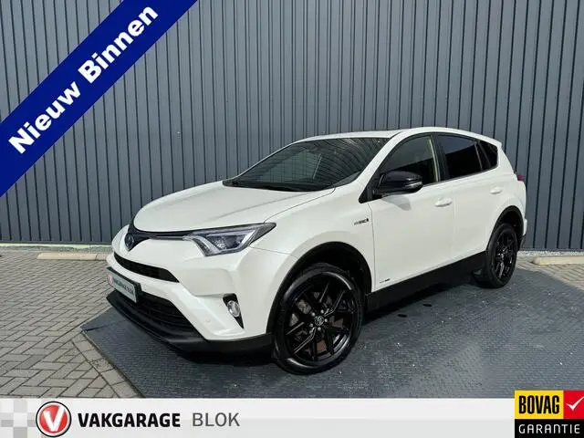 Photo 1 : Toyota Rav4 2017 Hybride