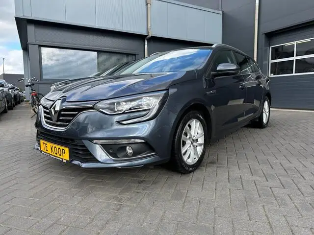 Photo 1 : Renault Megane 2019 Essence