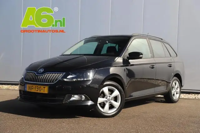 Photo 1 : Skoda Fabia 2017 Petrol