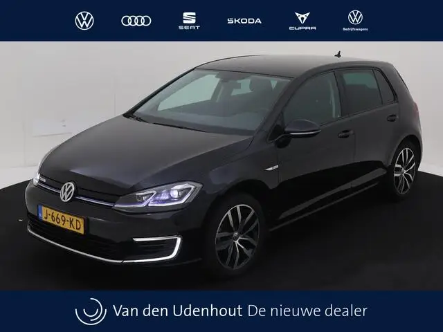 Photo 1 : Volkswagen Golf 2020 Électrique