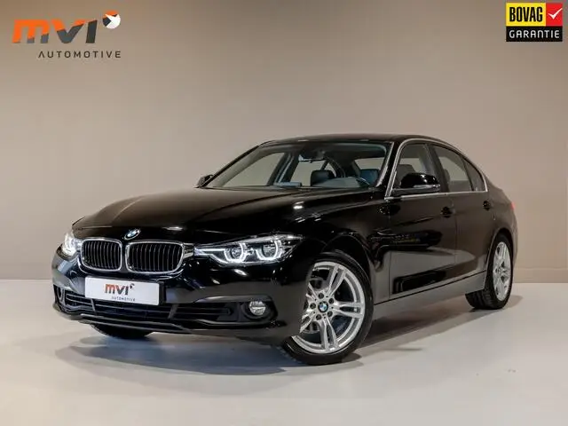 Photo 1 : Bmw Serie 3 2017 Petrol