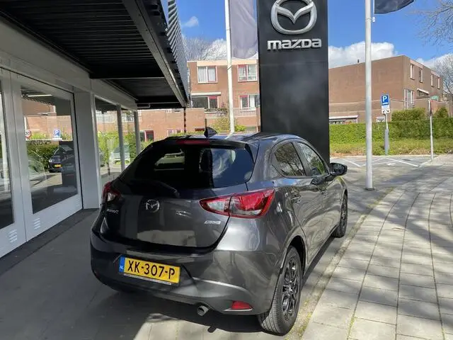 Photo 1 : Mazda 2 2019 Petrol