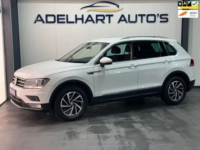 Photo 1 : Volkswagen Tiguan 2017 Essence