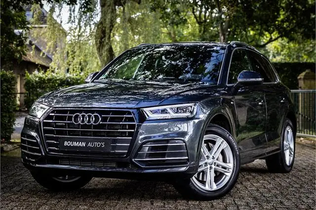 Photo 1 : Audi Q5 2020 Hybrid