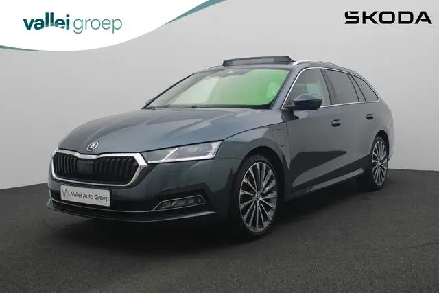 Photo 1 : Skoda Octavia 2021 Hybrid