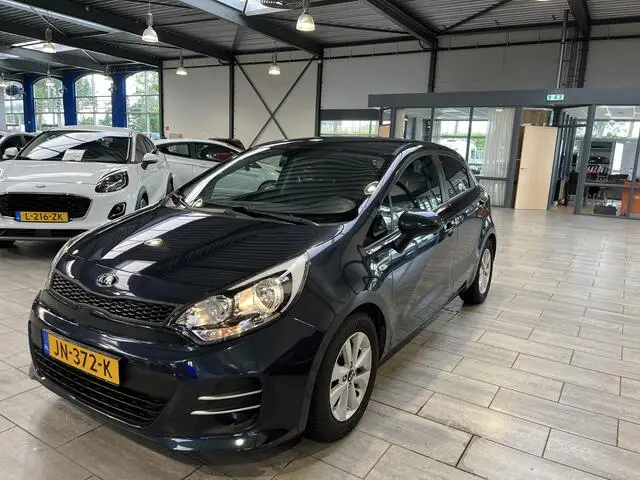 Photo 1 : Kia Rio 2016 Petrol