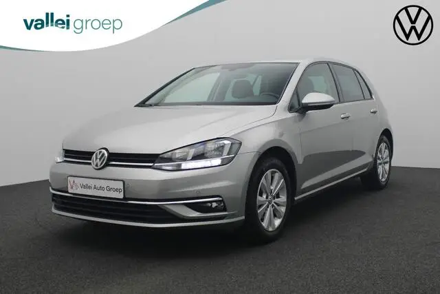 Photo 1 : Volkswagen Golf 2018 Petrol