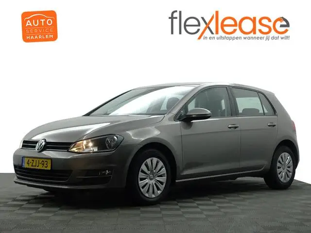 Photo 1 : Volkswagen Golf 2015 Essence