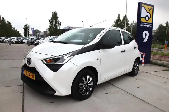 Photo 1 : Toyota Aygo 2018 Petrol