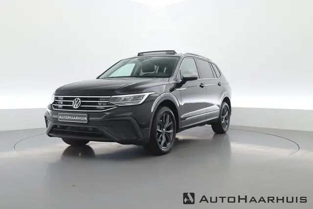 Photo 1 : Volkswagen Tiguan 2024 Petrol