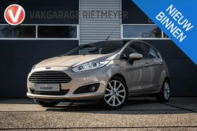 Photo 1 : Ford Fiesta 2015 Essence