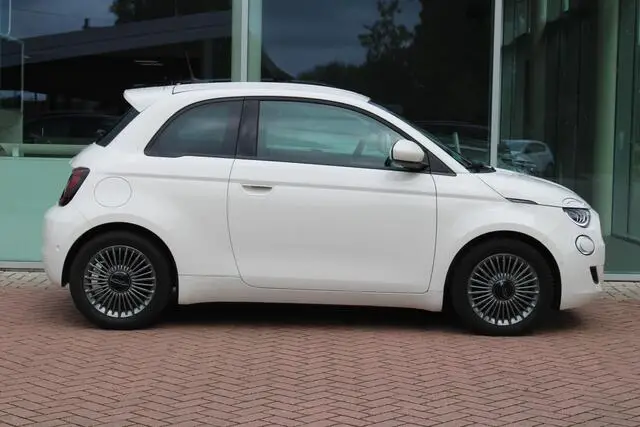 Photo 1 : Fiat 500 2021 Électrique