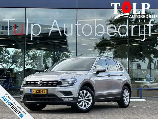 Photo 1 : Volkswagen Tiguan 2017 Petrol