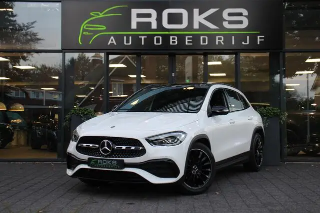 Photo 1 : Mercedes-benz Classe Gla 2020 Petrol