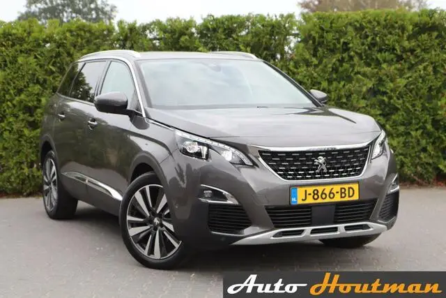 Photo 1 : Peugeot 5008 2020 Essence