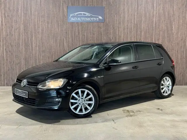 Photo 1 : Volkswagen Golf 2015 Petrol