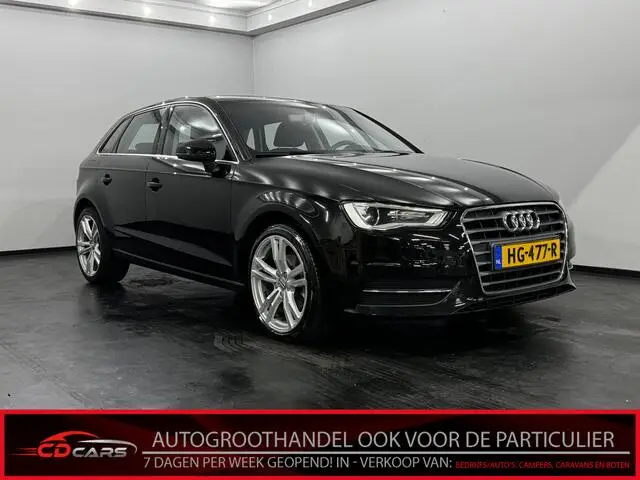 Photo 1 : Audi A3 2015 Petrol