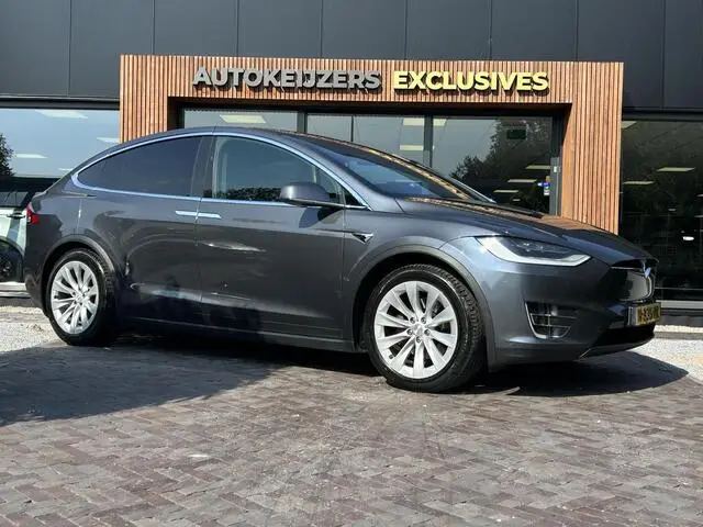 Photo 1 : Tesla Model X 2020 Électrique