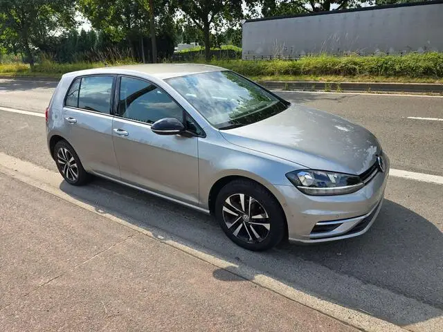 Photo 1 : Volkswagen Golf 2020 Petrol