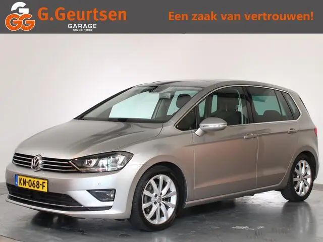 Photo 1 : Volkswagen Golf 2016 Petrol