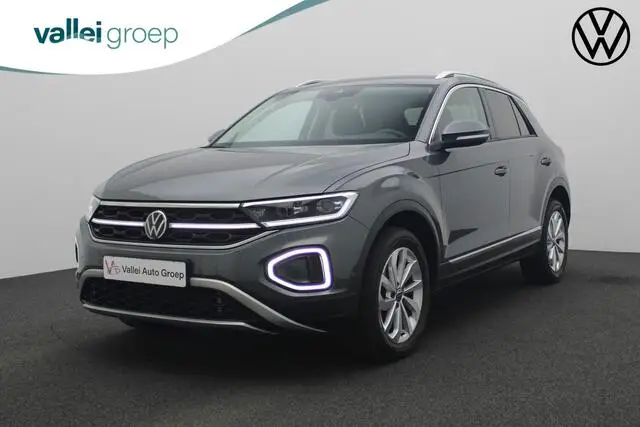 Photo 1 : Volkswagen T-roc 2023 Essence