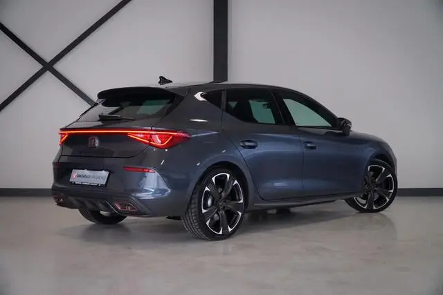 Photo 1 : Cupra Leon 2022 Hybrid