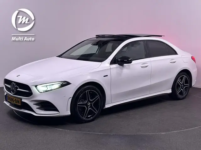 Photo 1 : Mercedes-benz Classe A 2021 Hybrid