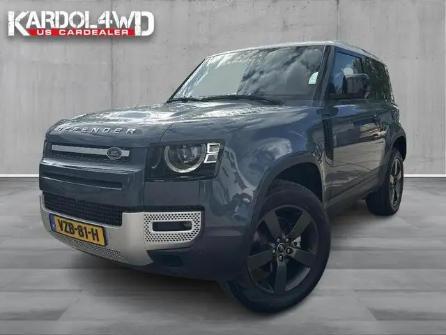 Photo 1 : Land Rover Defender 2023 Hybrid