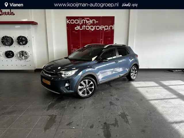 Photo 1 : Kia Stonic 2019 Petrol