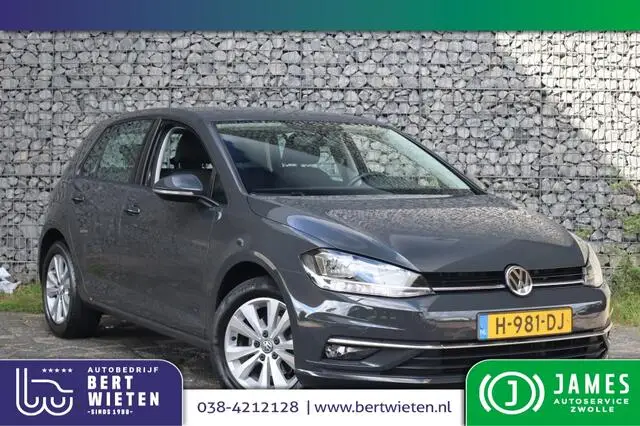 Photo 1 : Volkswagen Golf 2020 Essence