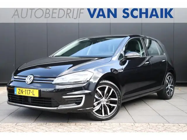 Photo 1 : Volkswagen Golf 2019 Électrique