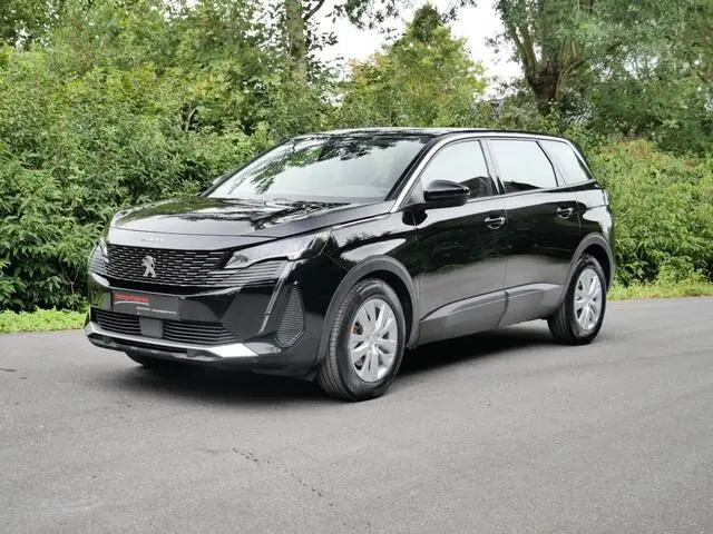 Photo 1 : Peugeot 5008 2021 Essence