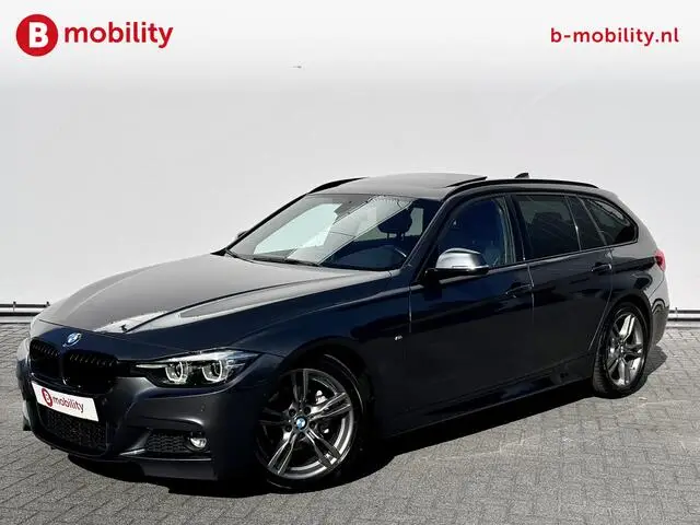 Photo 1 : Bmw Serie 3 2018 Petrol