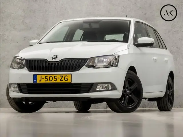 Photo 1 : Skoda Fabia 2018 Petrol