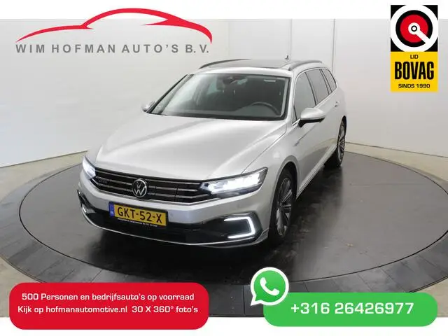 Photo 1 : Volkswagen Passat 2021 Hybride