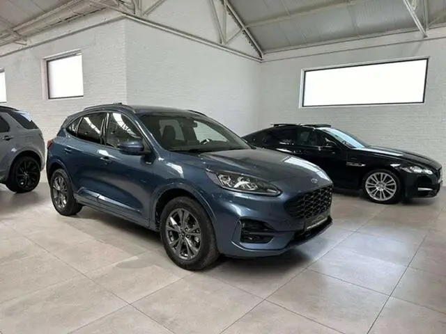 Photo 1 : Ford Kuga 2023 Non renseigné