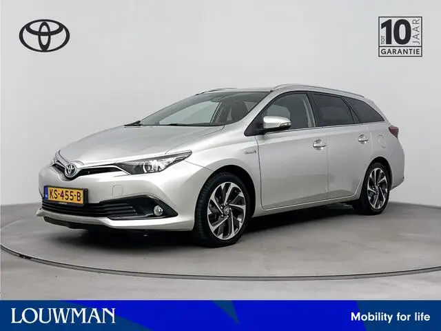 Photo 1 : Toyota Auris 2016 Hybrid