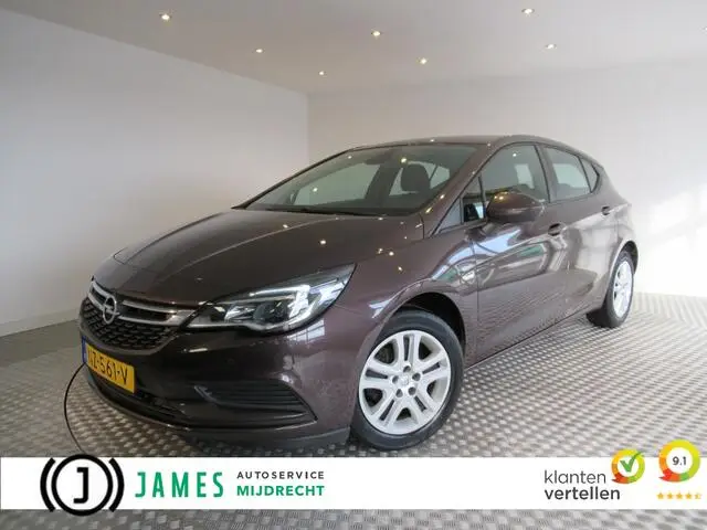 Photo 1 : Opel Astra 2017 Petrol