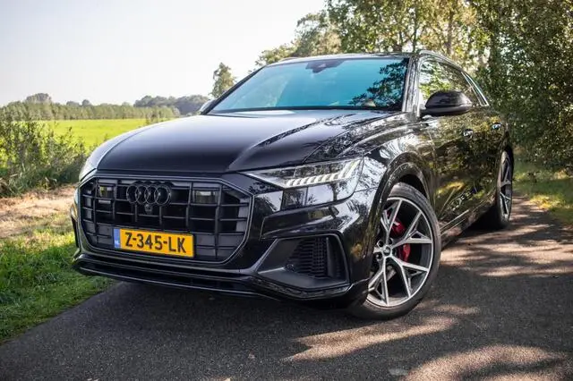 Photo 1 : Audi Q8 2021 Hybride