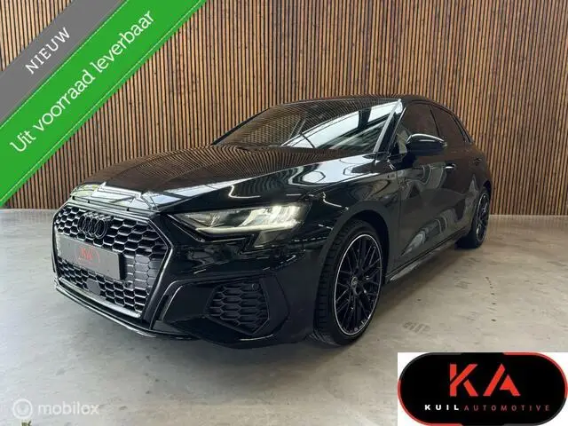 Photo 1 : Audi A3 2021 Hybride