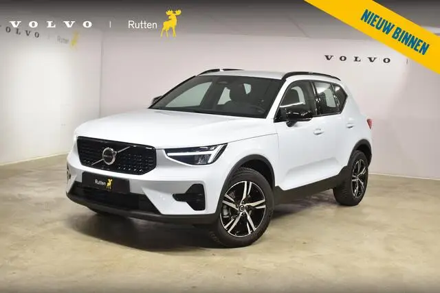 Photo 1 : Volvo Xc40 2024 Hybride