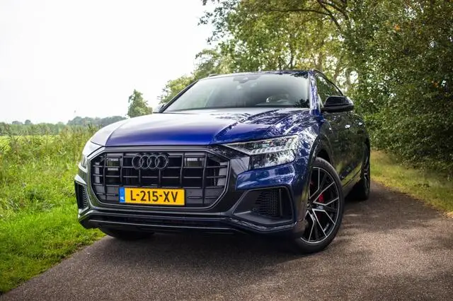 Photo 1 : Audi Q8 2020 Hybrid