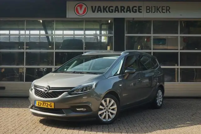 Photo 1 : Opel Zafira 2018 Essence